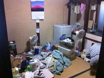 ４畳半一間の孤独死現場