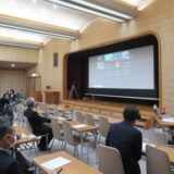 滋賀県庁新館にて講演