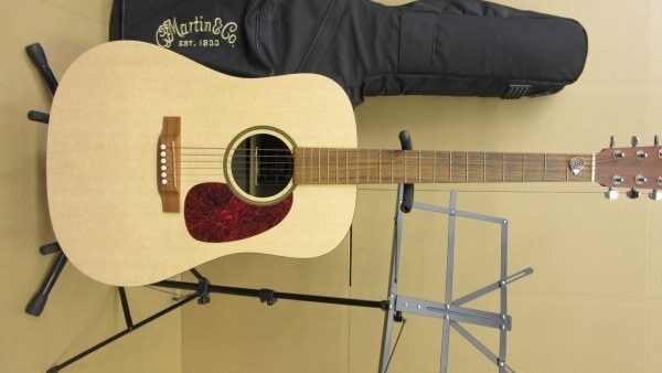 ギター Martin EST.1833 　15.000円
