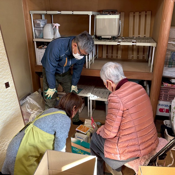 お客様と一緒に遺品の選別
